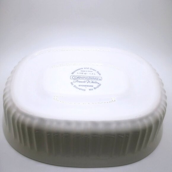 CorningWare Baking Casserole Dish Stoneware French White Pyrex Lid 1.5 Qt Oval - Picture 4 of 12